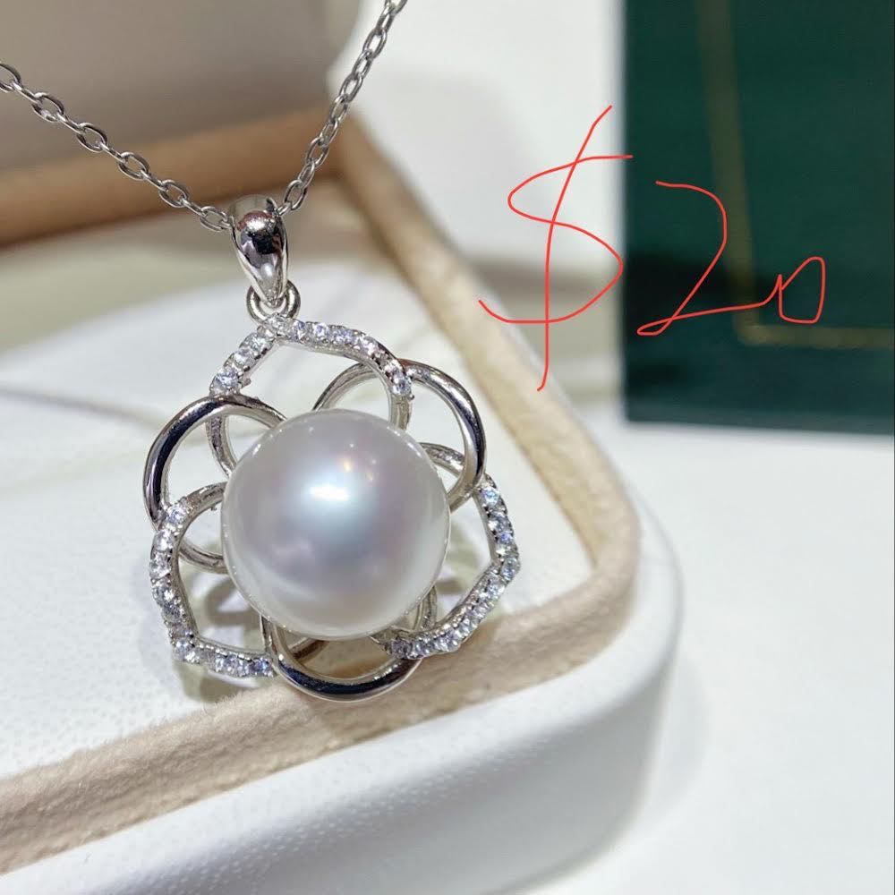 Customized Service for Alex, 1 S925 Pendent, 1 18k gold pendent